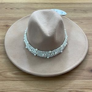 NWOT Scoop Beige Wool Wide Brim Fedora with Pearls
